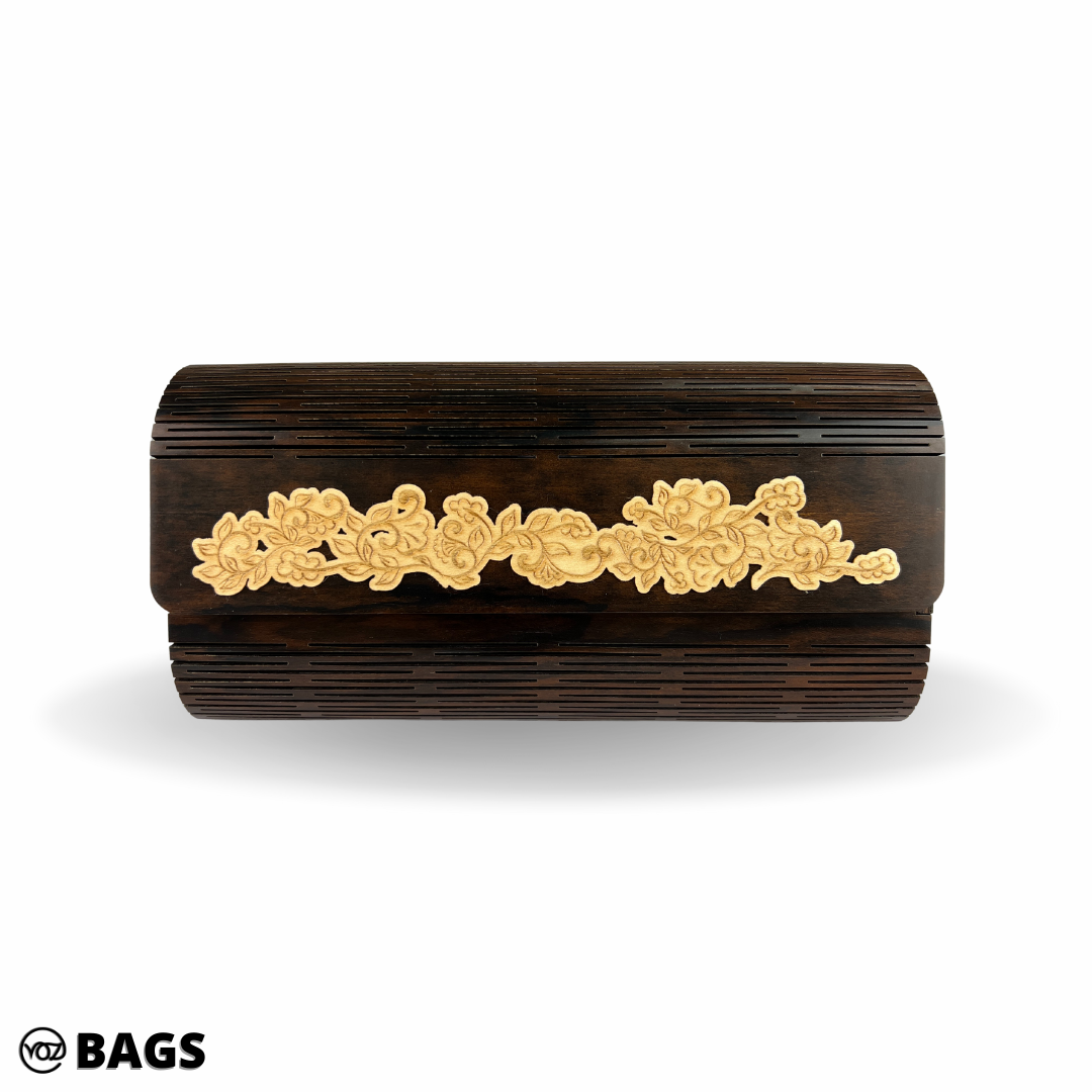 WOODEN CLUTCH
