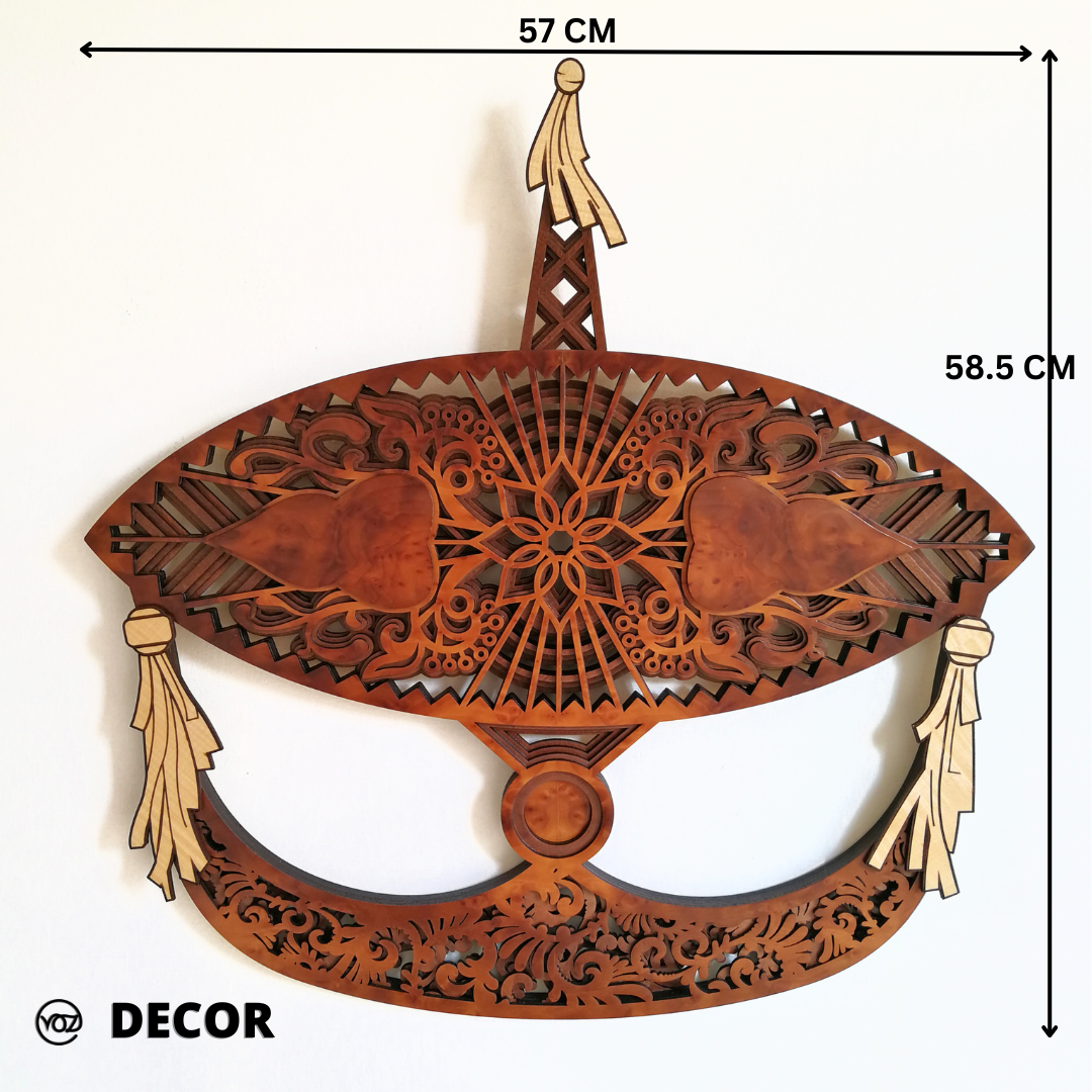 front view of the wau bulan in size 57cm x 58.5 cm